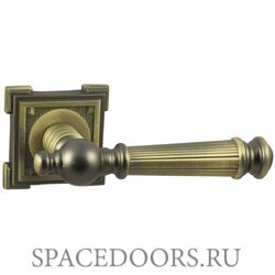 Дверная ручка Vantage V15M на квадратной розетке MAB матовая бронза