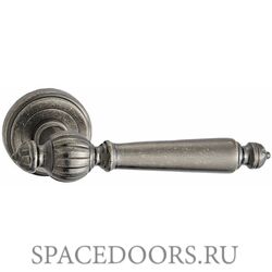 Дверная ручка Vantage V17 на круглой розетке AS состаренное серебро
